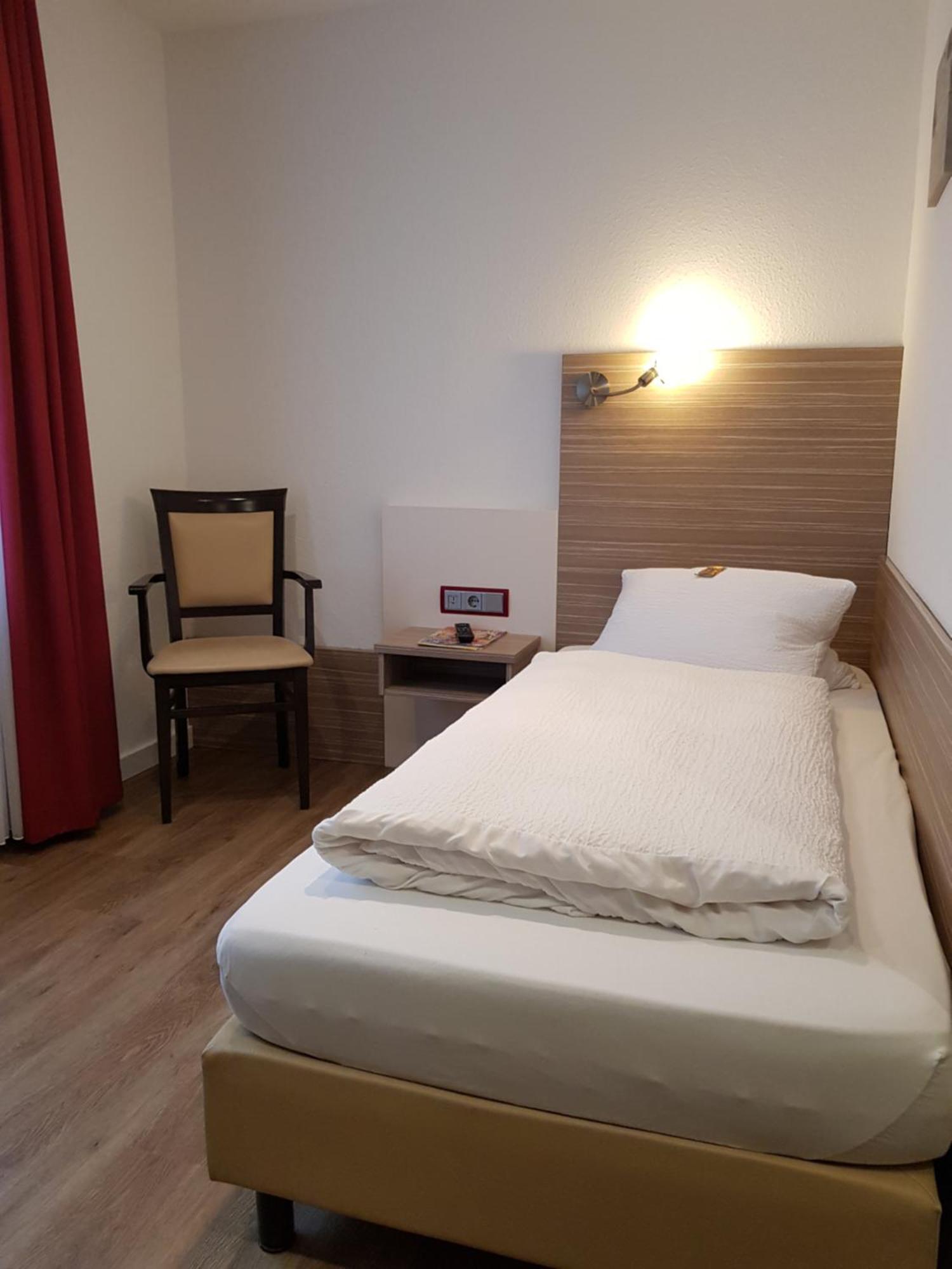 Hotel Muehleneck Schortens Esterno foto