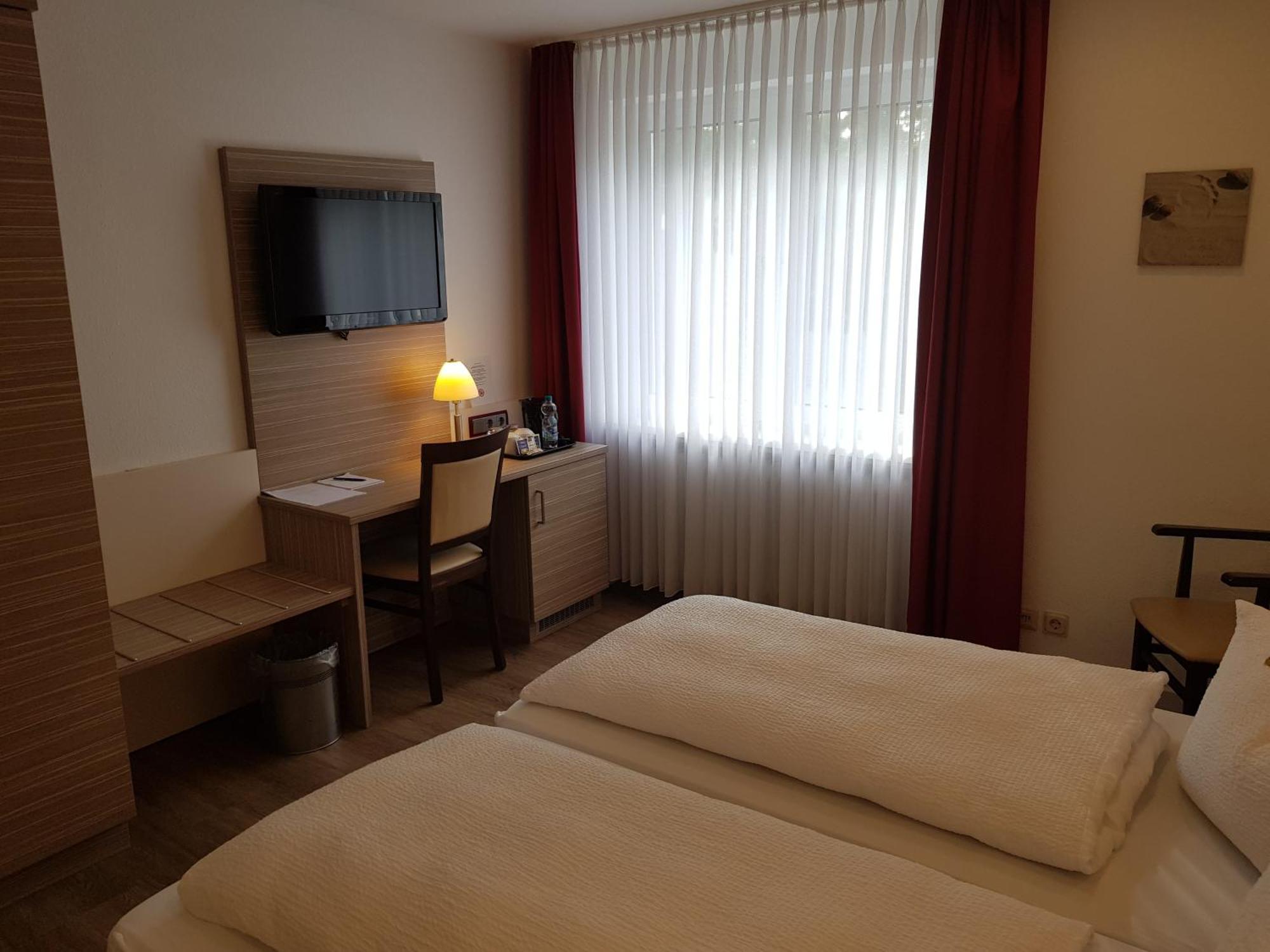 Hotel Muehleneck Schortens Esterno foto